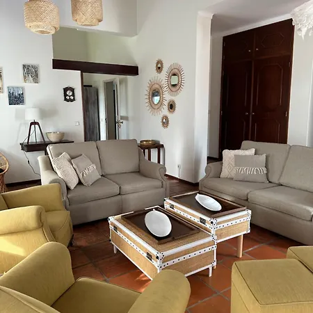 Cozy - Family & Friends