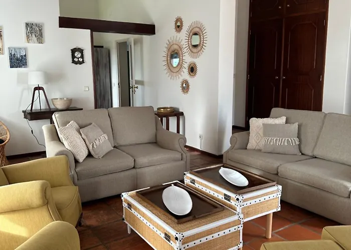 Cozy - Family & Friends